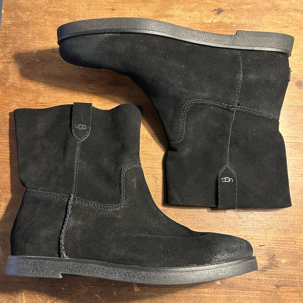 UGG Women Josefene Black Suede Round Toe MId Calf Boots Size 8
